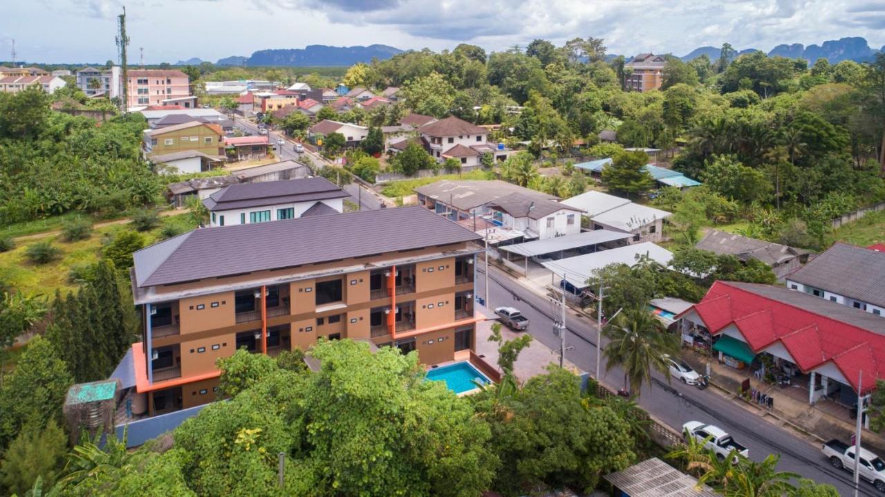 Thip Thip Hotel Ban Khlong Chi Lat Kültér fotó